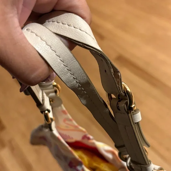 Salvatore Ferragamo Pink and White Satin Shoulder Bag - Picture 10 of 17